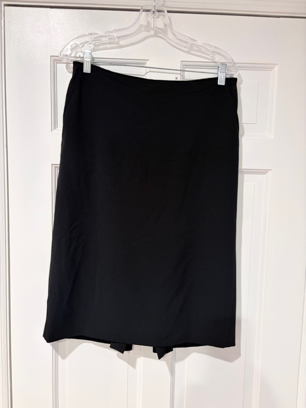 MaxMara Black Wool Pencil Skirt Made in Italy Size 8 Classic